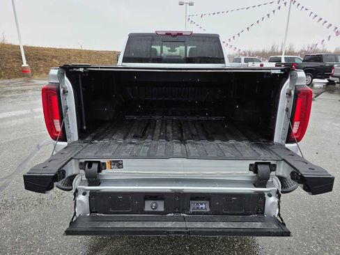 Used 2022 GMC Sierra 2500 Denali w/ Denali Ultimate Package AWD/4WD image 14