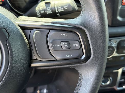 Used 2023 Jeep Wrangler Unlimited w/ Convenience Group AWD/4WD image 34