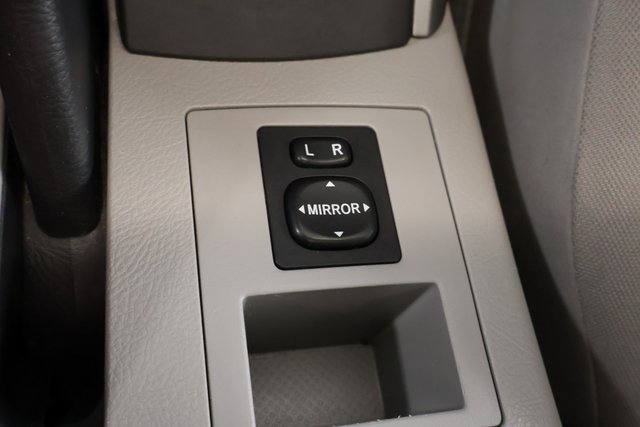 Used 2007 Toyota RAV4 Limited AWD/4WD image 21