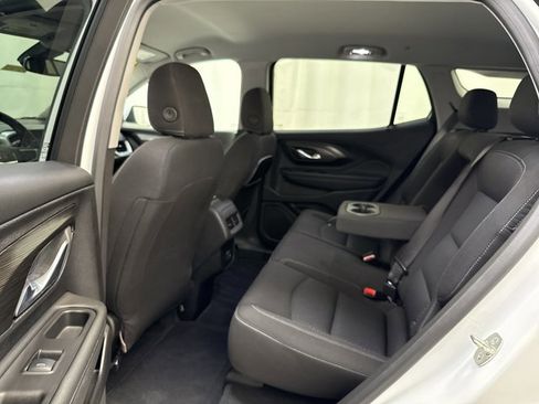 Used 2024 GMC Terrain SLE image 14