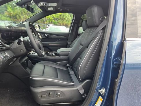 New 2026 Buick Enclave Avenir w/ Super Cruise Package FWD image 14
