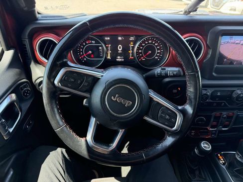 Used 2021 Jeep Wrangler Unlimited Rubicon AWD/4WD image 9