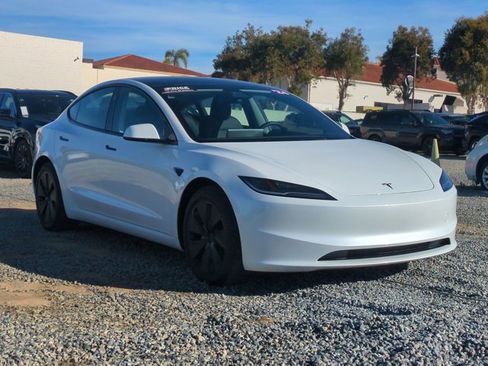 Used 2024 Tesla Model 3 image 3