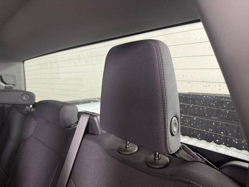 New 2026 GMC Sierra 1500 SLE image 22