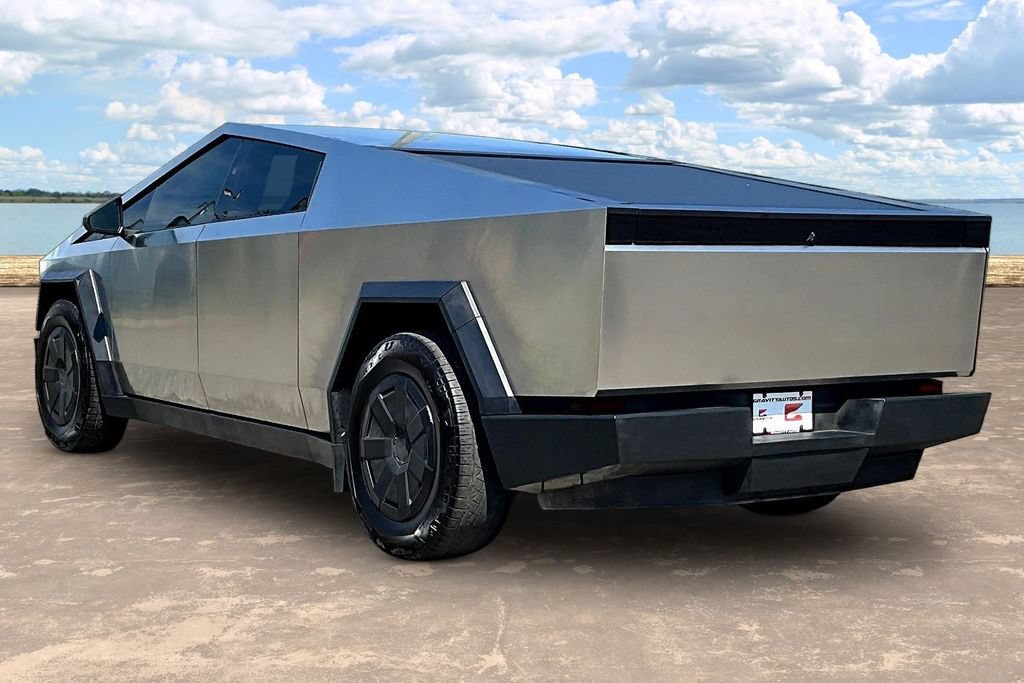 Used 2024 Tesla Cybertruck AWD Crew Cab image 6