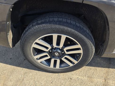 Used 2019 Toyota 4Runner Limited image 31