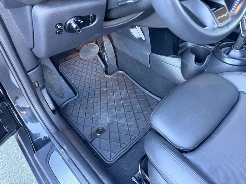 Used 2023 MINI Cooper S image 18