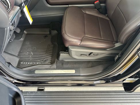 New 2026 Ford Expedition Platinum AWD/4WD image 18