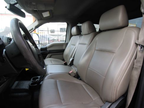 Used 2019 Ford F250 XL w/ Power Equipment Group image 8