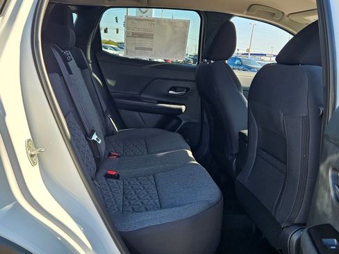 New 2026 Nissan Kicks SV image 13