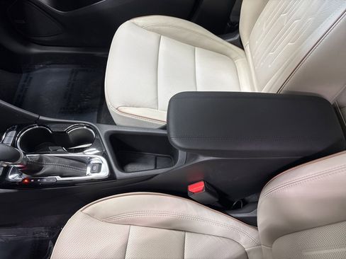 Used 2024 Buick Encore GX Avenir w/ Avenir Convenience Package image 21