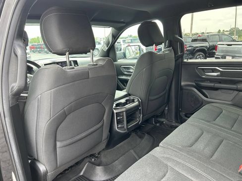 Used 2020 RAM 1500 Big Horn AWD/4WD image 38