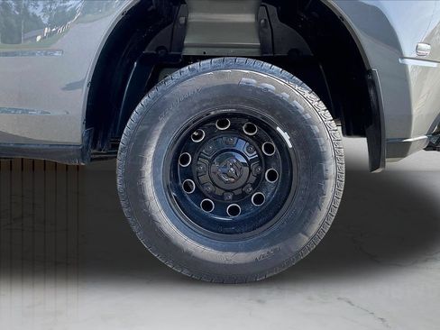 New 2026 RAM 3500 Laramie AWD/4WD image 31