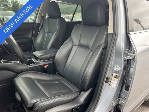 Used 2023 Subaru Outback Limited w/ Popular Package #2 AWD/4WD image 30