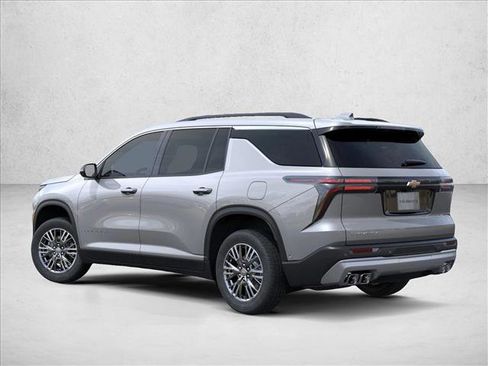 New 2026 Chevrolet Traverse LT image 4