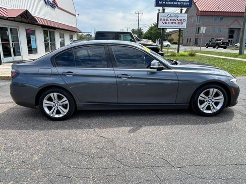 Used 2016 BMW 328i xDrive Sedan AWD/4WD image 4
