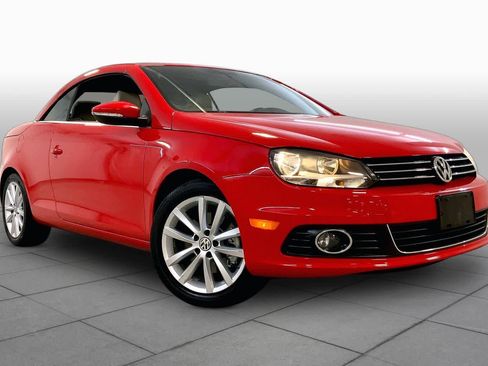 Used 2016 Volkswagen Eos Komfort FWD image 3