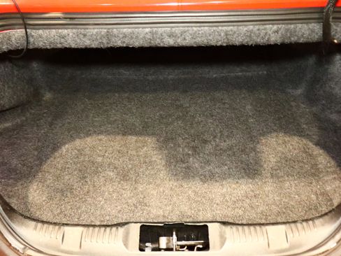 Used 2019 Ford Mustang Premium image 17