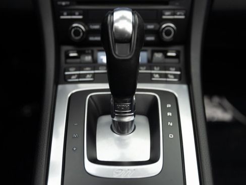 Used 2017 Porsche 911 Carrera 4 image 95