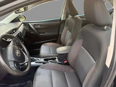 Used 2017 Toyota Corolla LE FWD image 10