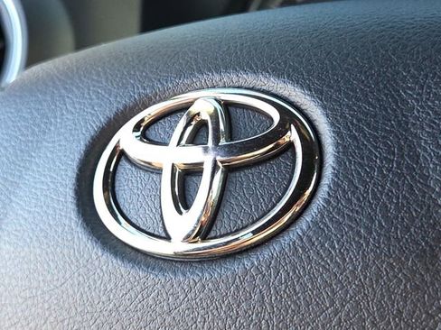 Used 2023 Toyota Tacoma TRD Off-Road image 24