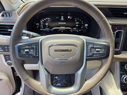 Used 2022 GMC Yukon Denali AWD/4WD image 31