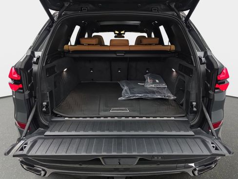 New 2026 BMW X5 xDrive50e w/ M Sport Package AWD/4WD image 12