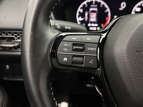 Used 2025 Honda HR-V Sport image 19