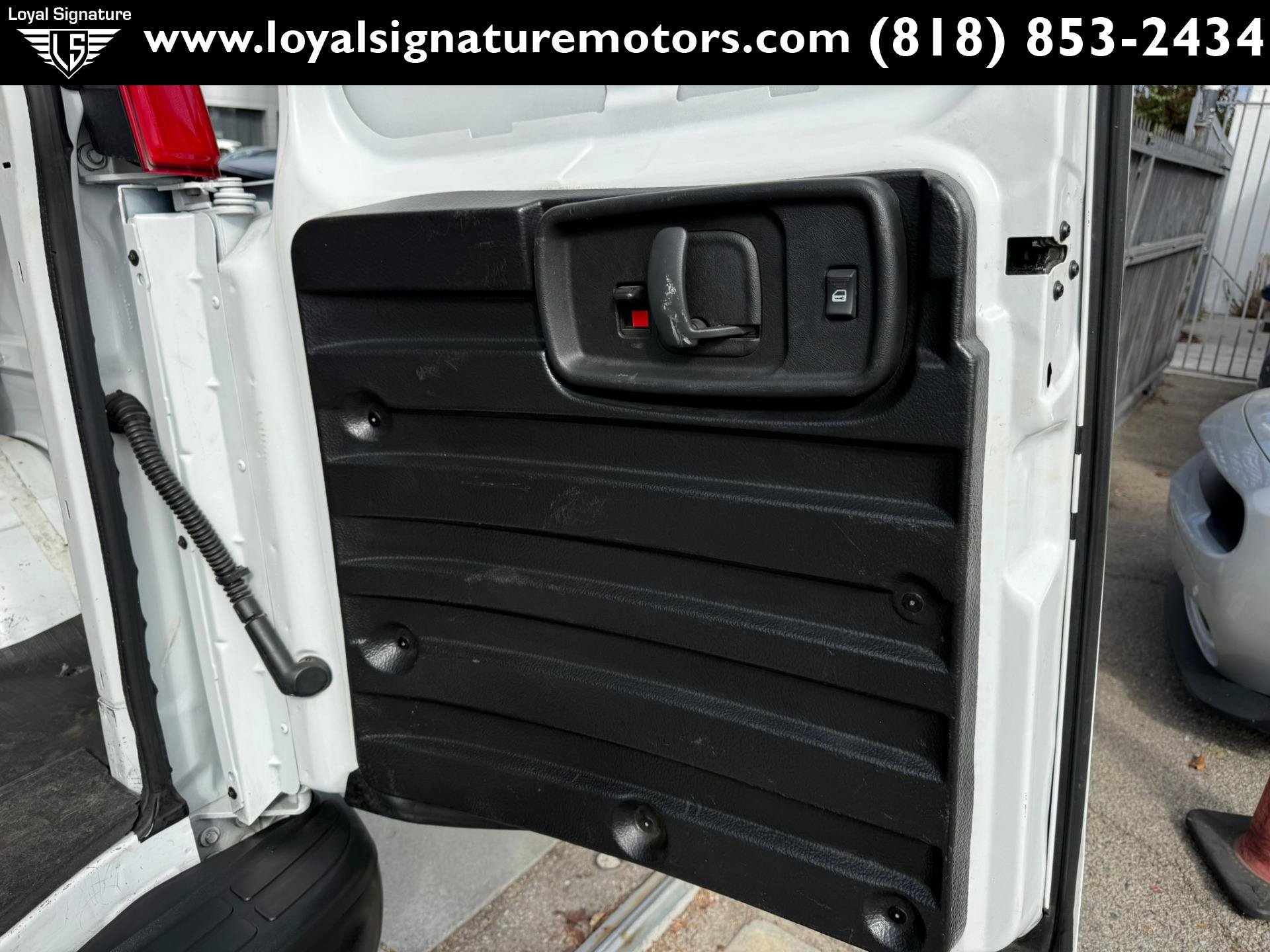 Used 2022 Chevrolet Express 2500 w/ Driver Convenience Package RWD image 13
