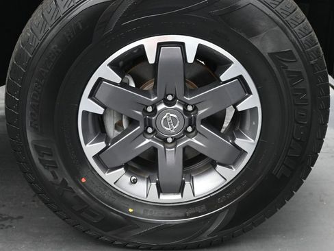 Used 2019 Nissan Frontier Desert Runner RWD image 24