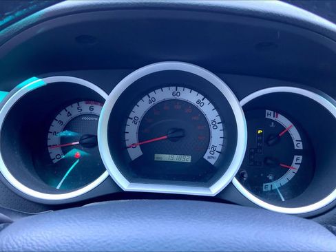 Used 2015 Toyota Tacoma PreRunner w/ SR5 Package RWD image 22