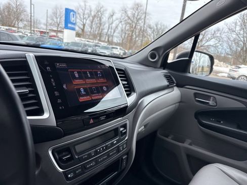 Used 2018 Honda Pilot EX-L image 18