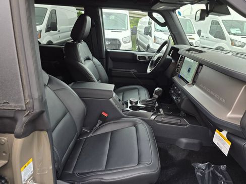 New 2026 Ford Bronco Outer Banks AWD/4WD image 10