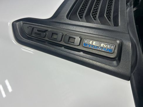 Used 2023 RAM 1500 Laramie AWD/4WD image 43