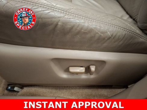 Used 1999 Toyota Sienna XLE FWD image 17