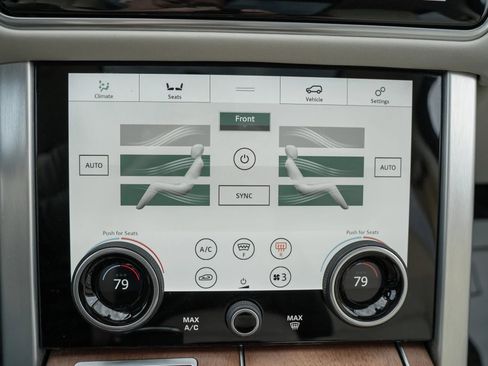 Used 2020 Land Rover Range Rover HSE image 38