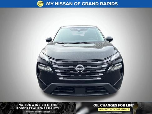 New 2026 Nissan Rogue SV w/ Cold Weather Package AWD/4WD image 9
