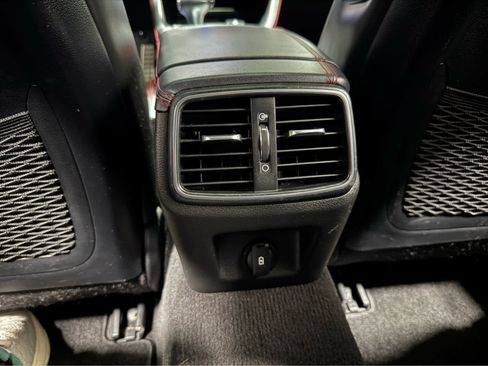 Used 2019 Genesis G70 3.3T Advanced w/ Sport Package image 37