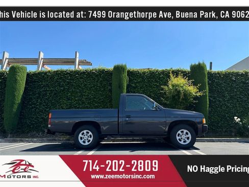 Used 1995 Nissan Pickup 2WD Regular Cab image 6