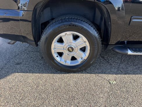 Used 2014 Chevrolet Tahoe LT image 9