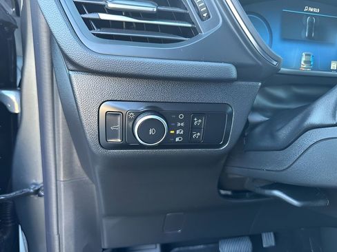 Used 2025 Ford Escape Platinum image 28