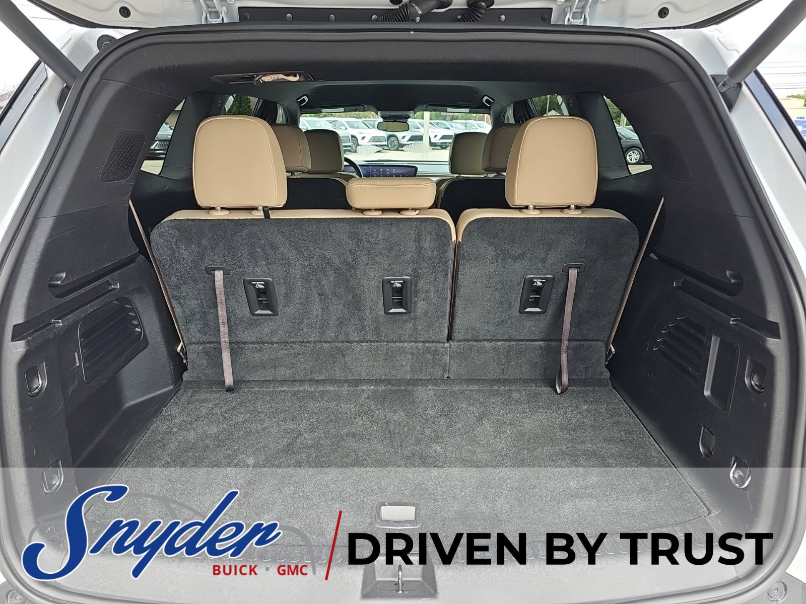 Used 2025 Buick Enclave Preferred w/ Super Cruise Package FWD image 26