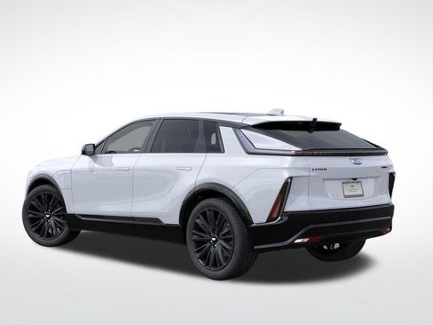 New 2026 Cadillac Lyriq Signature Sport w/ LPO, ONYX Package AWD/4WD image 3