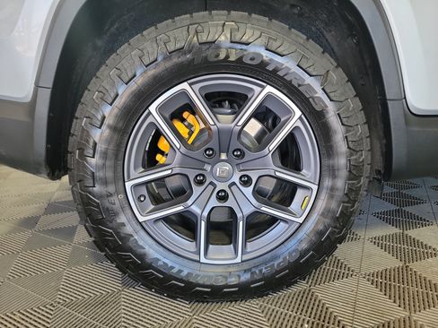Used 2022 Rivian R1T Adventure AWD/4WD image 46