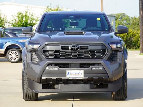 Used 2026 Toyota Tacoma TRD Sport RWD image 2