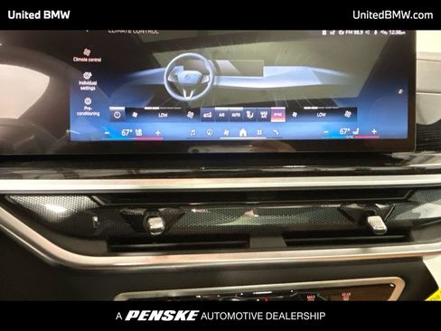 Used 2026 BMW X7 xDrive40i AWD/4WD image 19