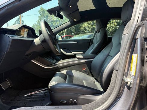 Used 2022 Tesla Model S Plaid AWD/4WD image 24