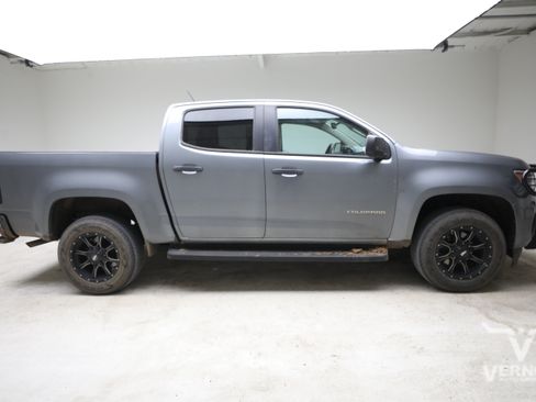 Used 2022 Chevrolet Colorado W/T w/ WT Convenience Package RWD image 5