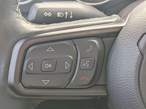 Used 2022 Jeep Gladiator Sport AWD/4WD image 25
