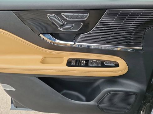 Certified 2022 Lincoln Corsair Reserve image 14